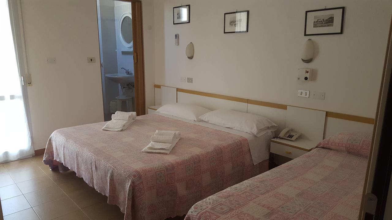 Albergo Sabrina Rimini Exterior foto